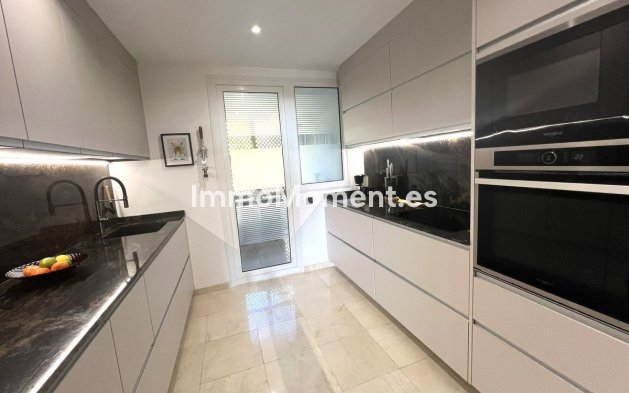 Resale - Apartment - El Paraiso - New Golden Mile