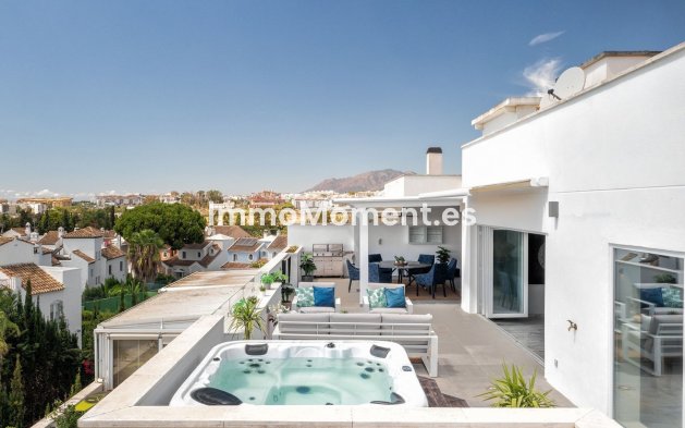 Resale - Apartment - Marbella - Puerto Banús