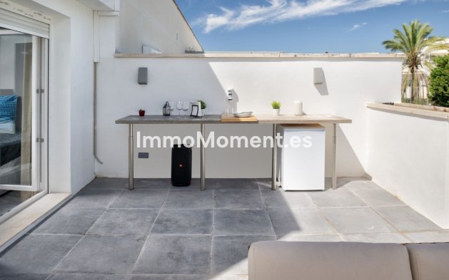 Resale - Apartment - Marbella - Puerto Banús