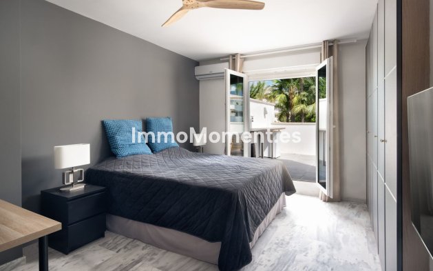 Resale - Apartment - Marbella - Puerto Banús