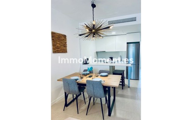 Wiederverkauf - Wohnung - Estepona  - Estepona Centro