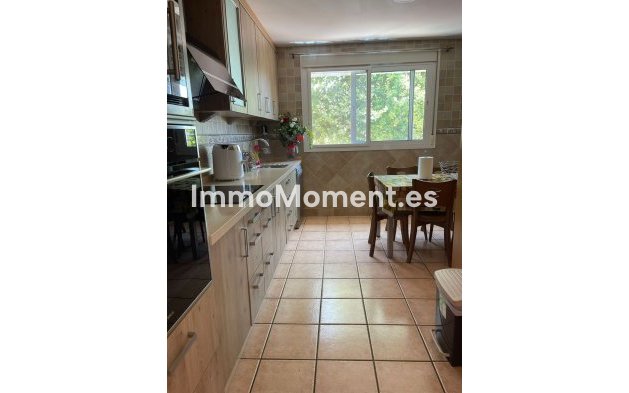 Revente - Maison mitoyenne - Estepona  - Estepona Centro