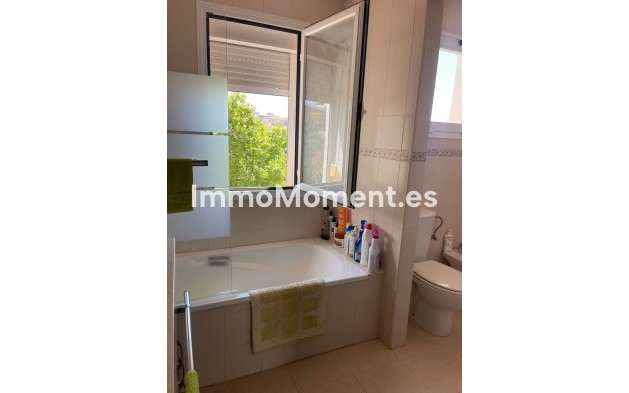 Revente - Maison mitoyenne - Estepona  - Estepona Centro