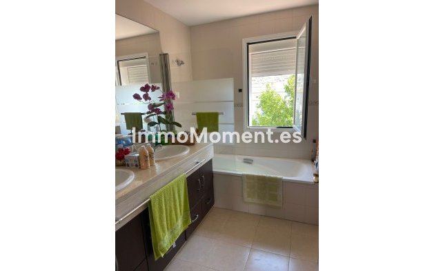 Revente - Maison mitoyenne - Estepona  - Estepona Centro
