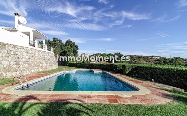 Resale - Villa - Mijas - Calahonda