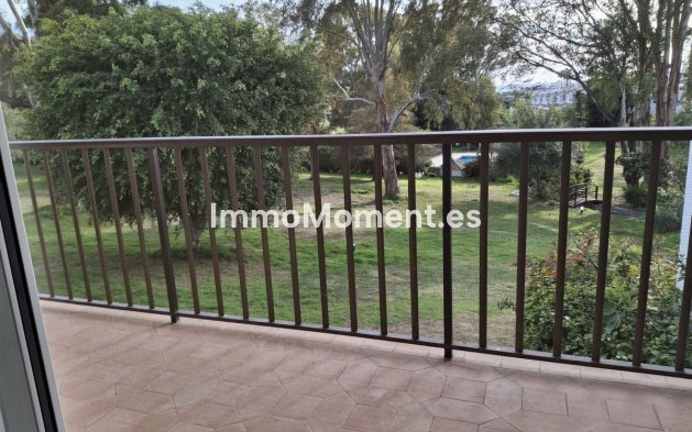 Revente - Maison mitoyenne - Estepona  - Atalaya