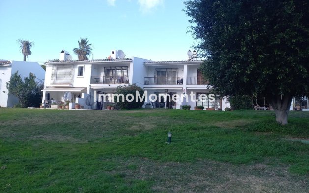 Revente - Maison mitoyenne - Estepona  - Atalaya