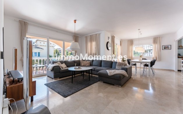 Resale - Villa - Benalmadena - La Capellania