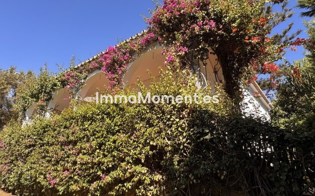 Resale - Villa - Marbella - Marbesa