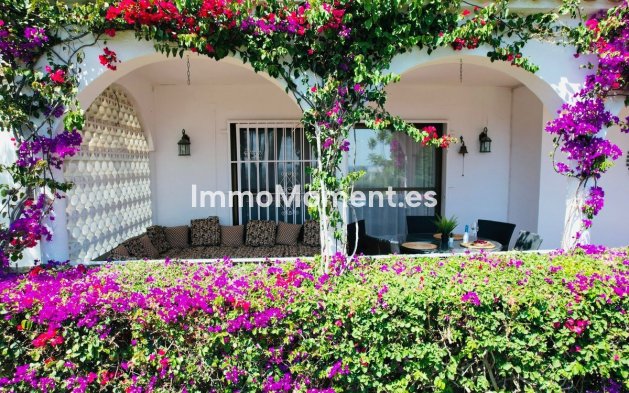 Resale - Villa - Marbella - Marbesa