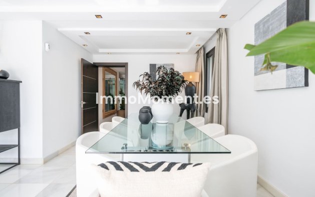 Revente - Villa - Marbella - Nueva Andalucía