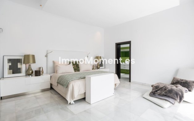 Revente - Villa - Marbella - Nueva Andalucía