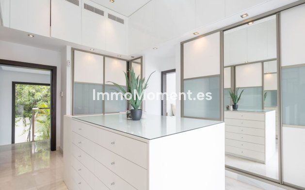 Revente - Villa - Marbella - Nueva Andalucía