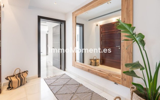 Revente - Villa - Marbella - Nueva Andalucía