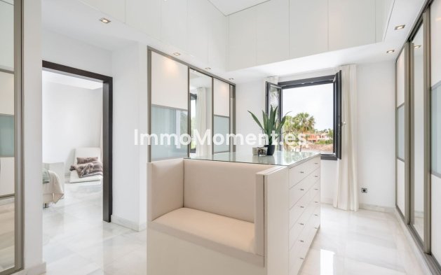 Revente - Villa - Marbella - Nueva Andalucía