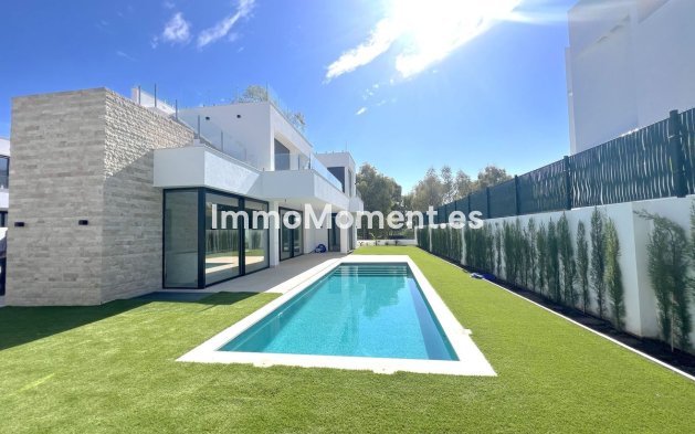 Bestaande woning - Villa - Estepona  - Atalaya