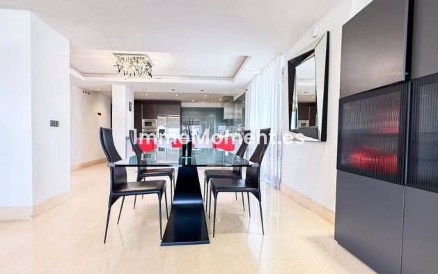 Wiederverkauf - Wohnung - Estepona  - Atalaya