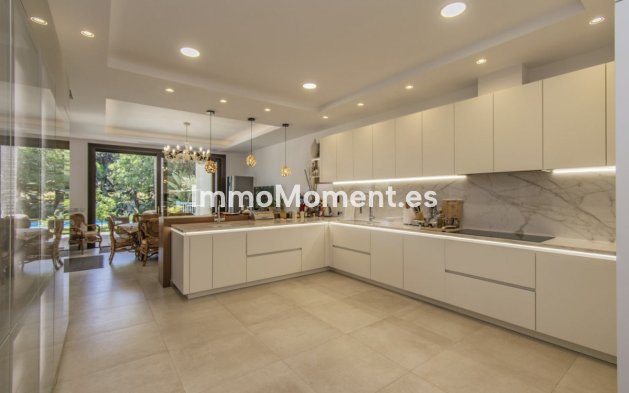 Wiederverkauf - Villa - Marbella - Guadalmina Baja