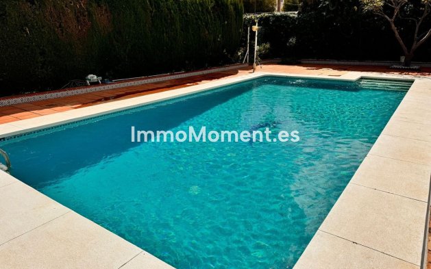 Wiederverkauf - Villa -   Inländisch - Churriana