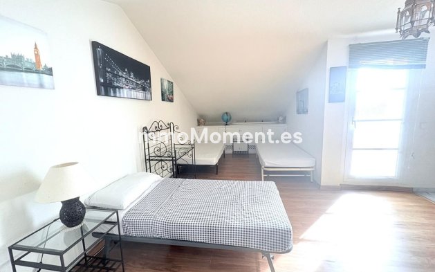 Resale - Villa - Estepona - Cancelada