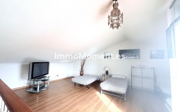 Resale - Villa - Estepona - Cancelada