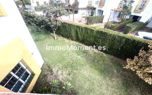 Resale - Villa - Estepona - Cancelada