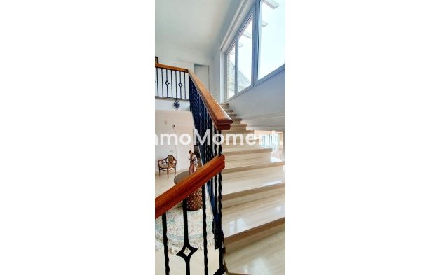 Revente - Villa - Intérieur                       - Churriana