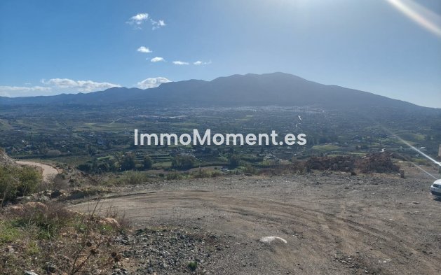 Wiederverkauf - Land -   Inländisch - Coín