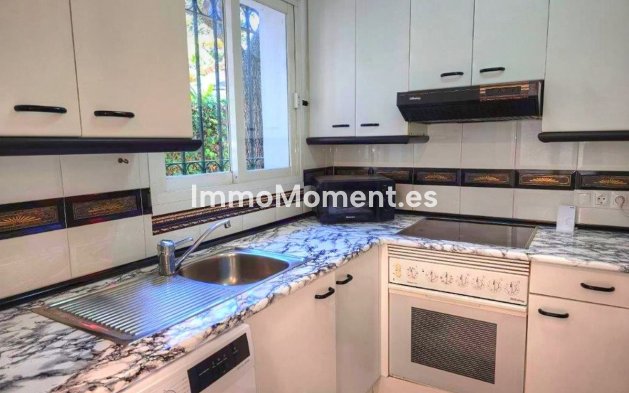Revente - Appartement - Estepona  - Estepona Centro