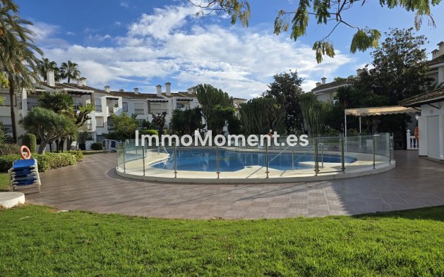 Revente - Appartement - Estepona  - Estepona Centro