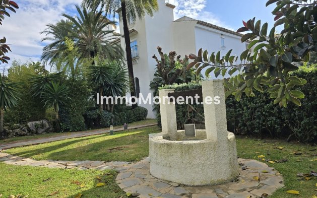 Revente - Appartement - Estepona  - Estepona Centro