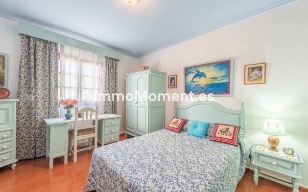 Resale - Apartment - Benahavís - Benahavís Centro