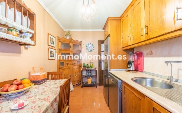 Resale - Apartment - Benahavís - Benahavís Centro