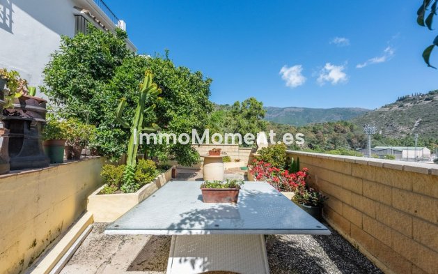 Resale - Apartment - Benahavís - Benahavís Centro