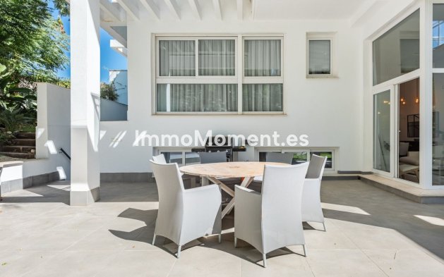 Resale - Apartment - Benahavís - Benahavís Centro