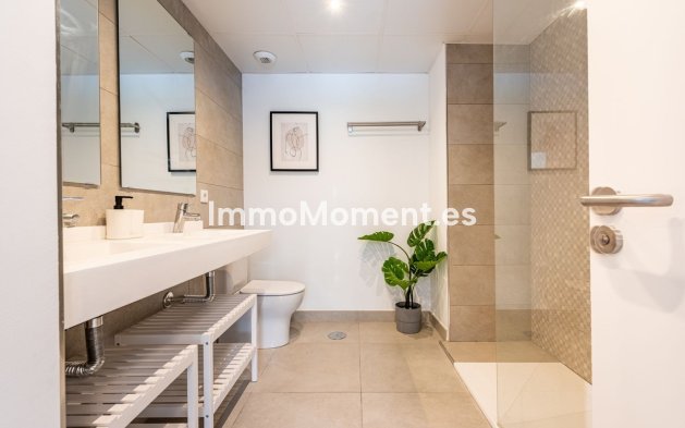 Resale - Apartment - Benahavís - Benahavís Centro