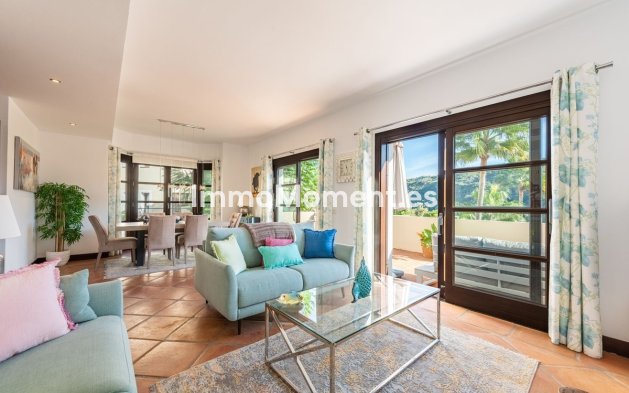 Resale - Villa - Benahavís - Benahavís Centro