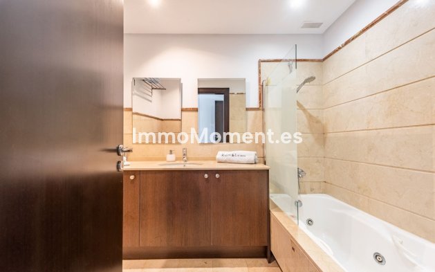 Resale - Villa - Benahavís - Benahavís Centro