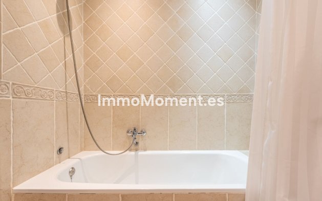 Reventa - Apartamento - Benahavís - Benahavís Centro