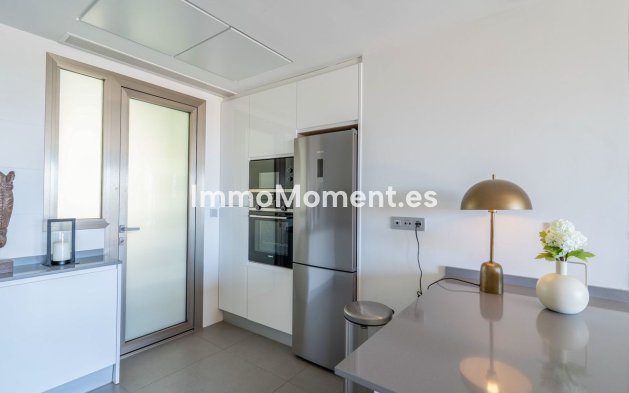 Reventa - Apartamento - Estepona  - Estepona Centro