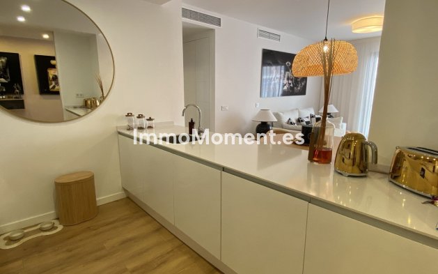 Revente - Appartement - Estepona  - Estepona Centro