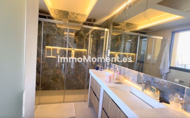 Revente - Appartement - Estepona  - Estepona Centro