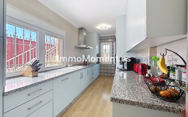 Wiederverkauf - Villa - Estepona  - Estepona Centro