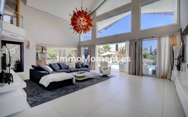 Wiederverkauf - Villa - Marbella - Nueva Andalucía