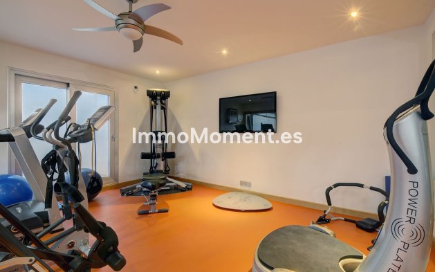 Wiederverkauf - Villa - Marbella - Nueva Andalucía