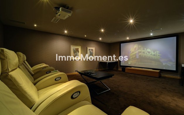 Wiederverkauf - Villa - Marbella - Nueva Andalucía