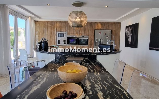 Reventa - Villa - Marbella - Elviria