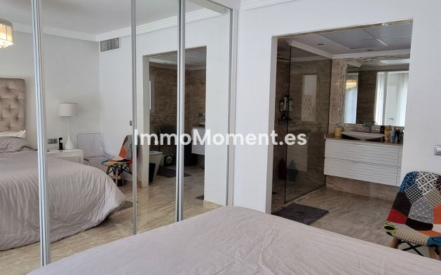 Reventa - Villa - Marbella - Elviria