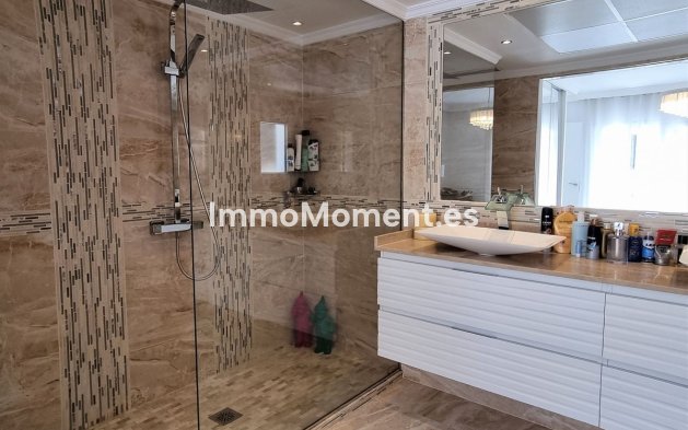 Reventa - Villa - Marbella - Elviria