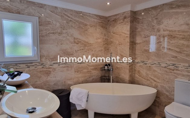 Reventa - Villa - Marbella - Elviria